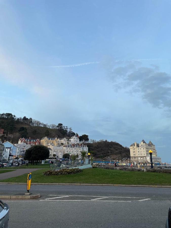 Montclare Hotell Llandudno Exteriör bild